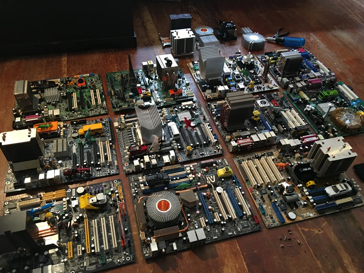 Motherboard City 3